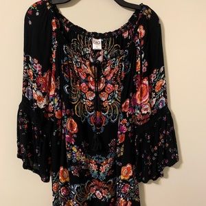 BILA Floral Top size Small